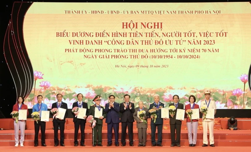 Thủ tướng: Mỗi 'người tốt, việc tốt' là một gương lan toả điều tích cực