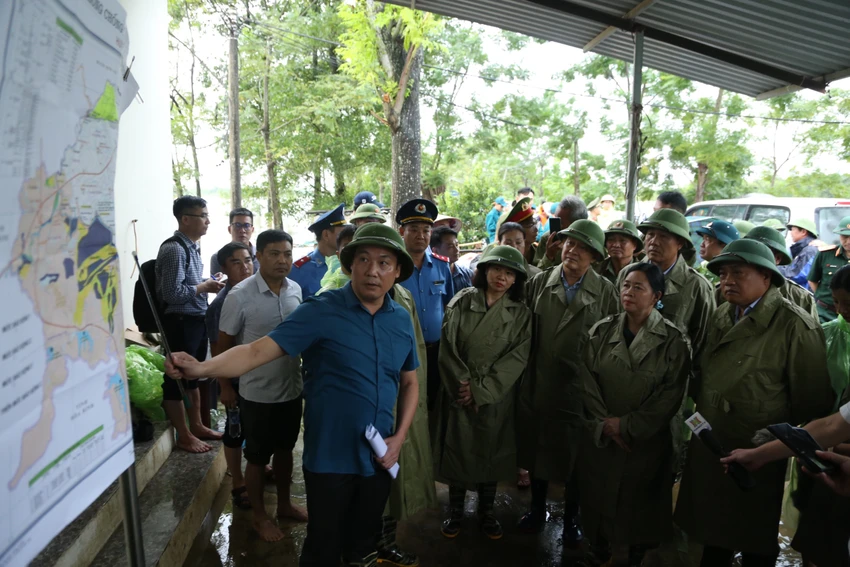 bui-thi-minh-hoai.jpg