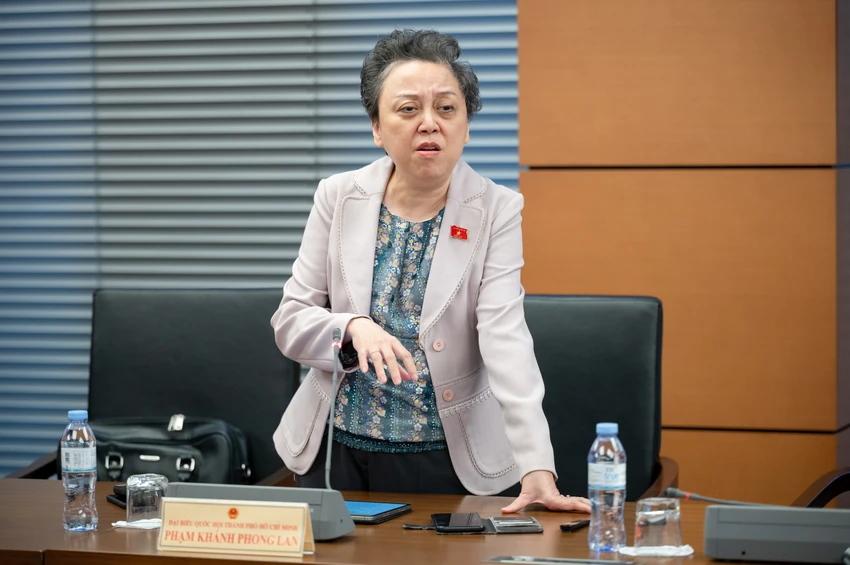 luat-nha-giao-pham-khanh-phong-lan.jpg