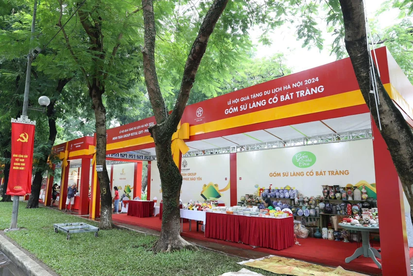 le-hoi-qua-tang-du-lich-ha-noi-2.jpg