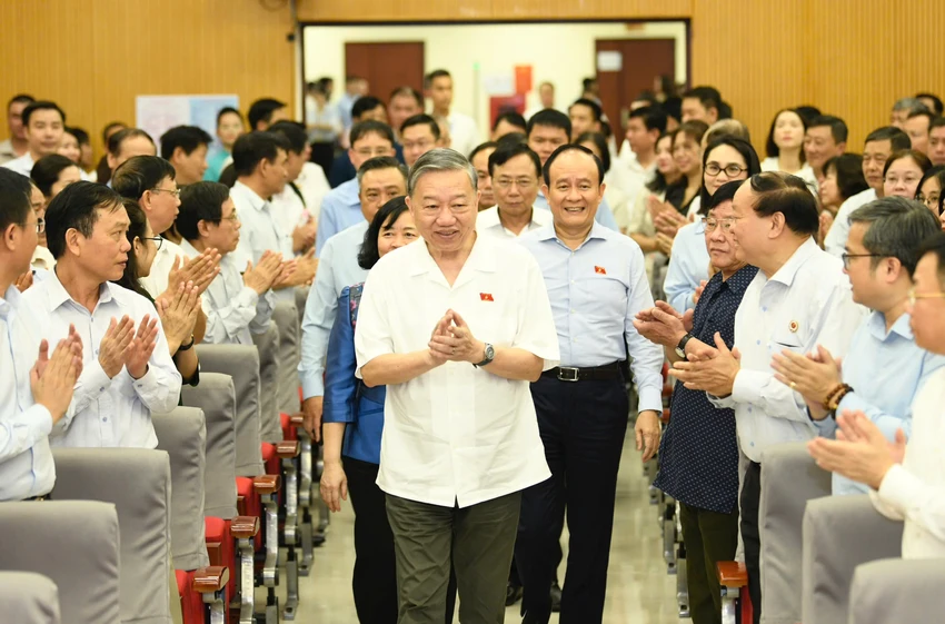 tong-bi-thu-1.jpg