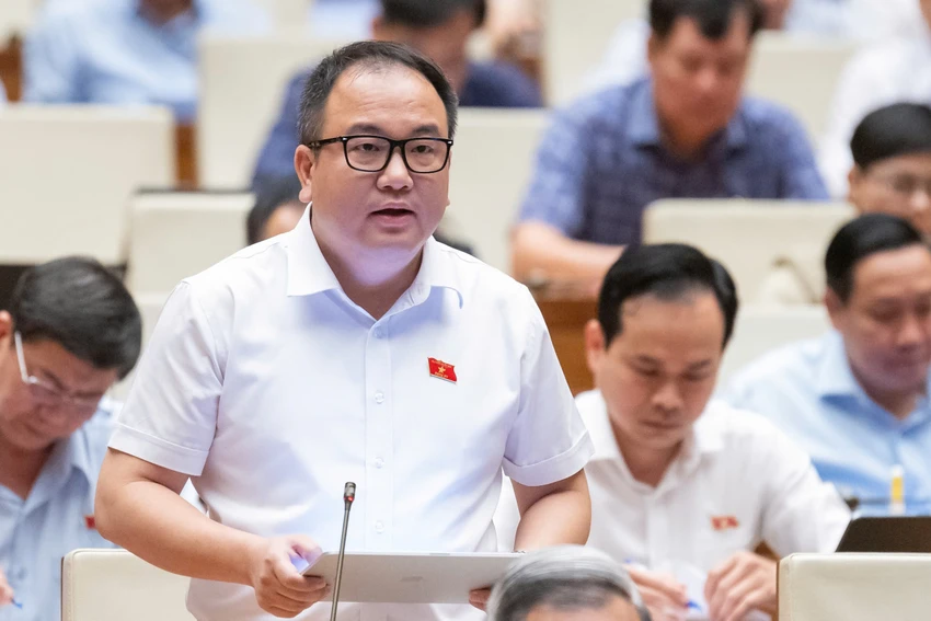 quyen-chat-van-pham-trong-nghia.jpg