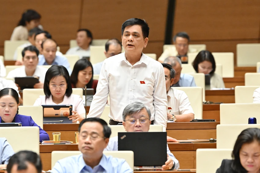 ky-hop-thu-nhat-thanh.jpg