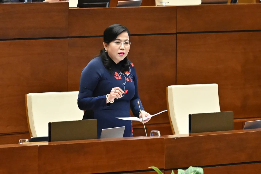 ky-hop-thu-nhat-thanh-hai.jpg