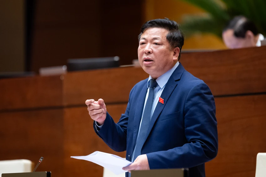 nha-o-xa-hoi-tran-hong-minh.jpg