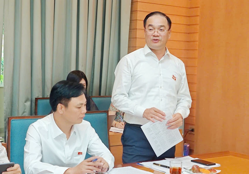 chinh-quyen-2-cap-viet.jpg