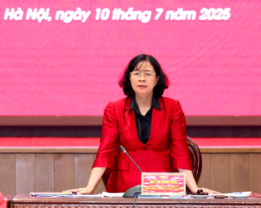 quoc-khanh-2-9-bui-thi-minh-hoai.jpg
