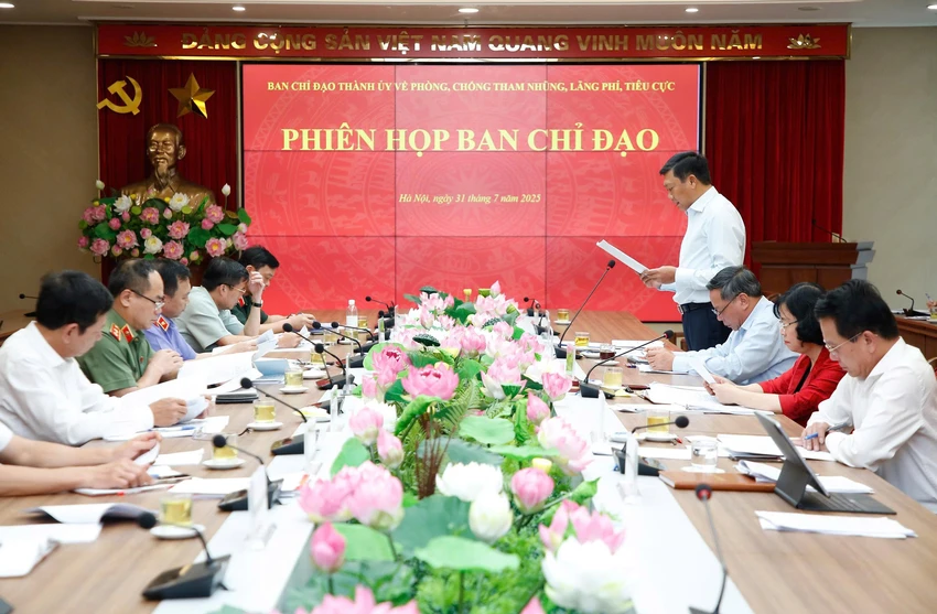 thanh-uy-ha-noi-cuoc-hop.jpg