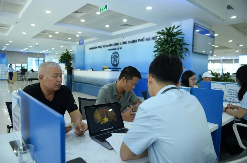 phuc-vu-hanh-chinh-cong-11.jpg