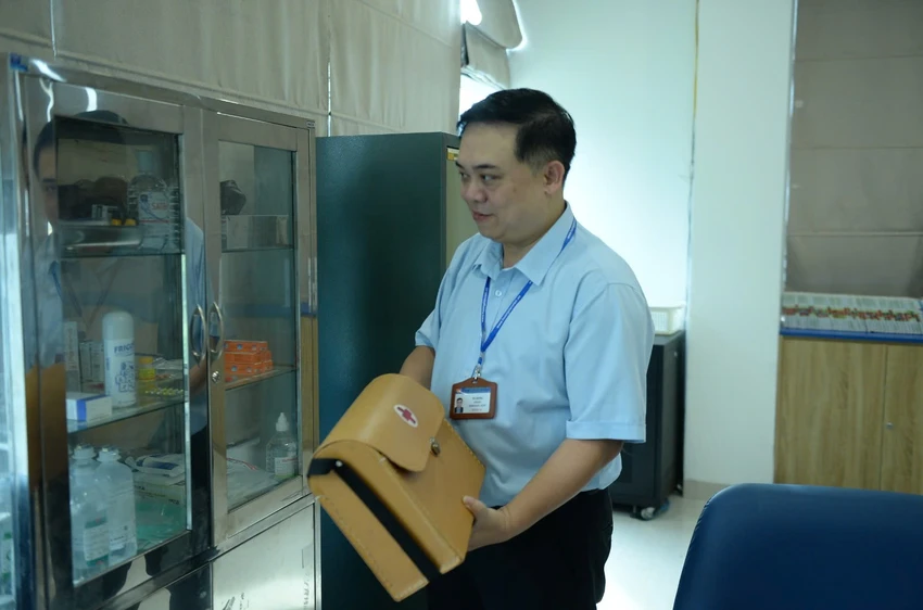phuc-vu-hanh-chinh-cong-13.jpg