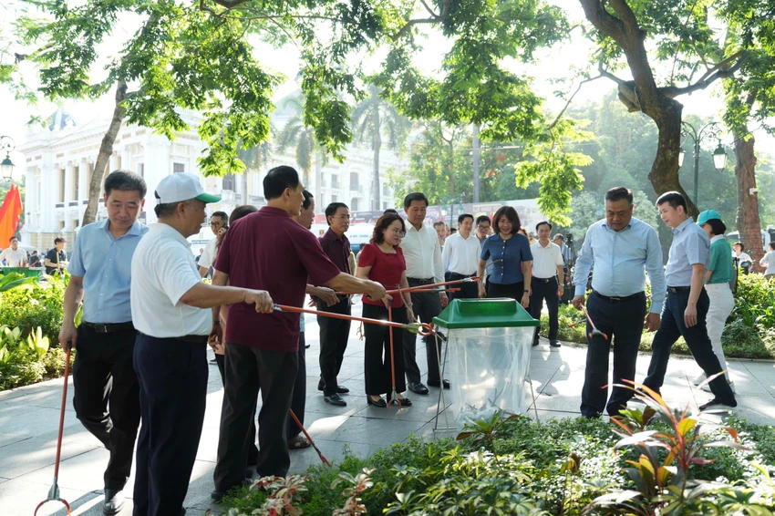 chu-tich-ubndtp-ha-noi.jpg