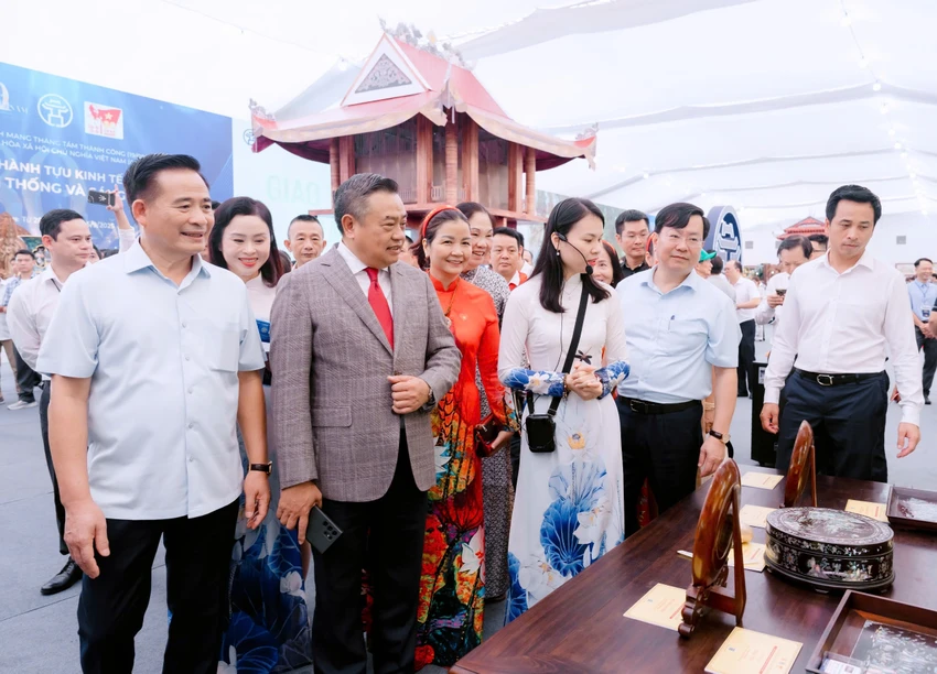 chu-tich-ubndtp-ha-noi-1.jpg