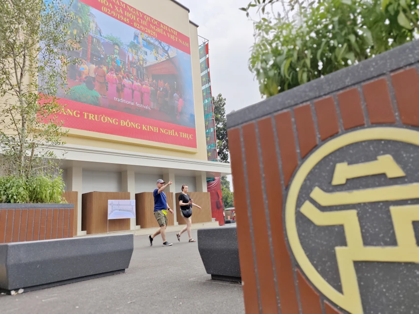 quang-truong-dong-kinh-nghia-thuc-12.jpg