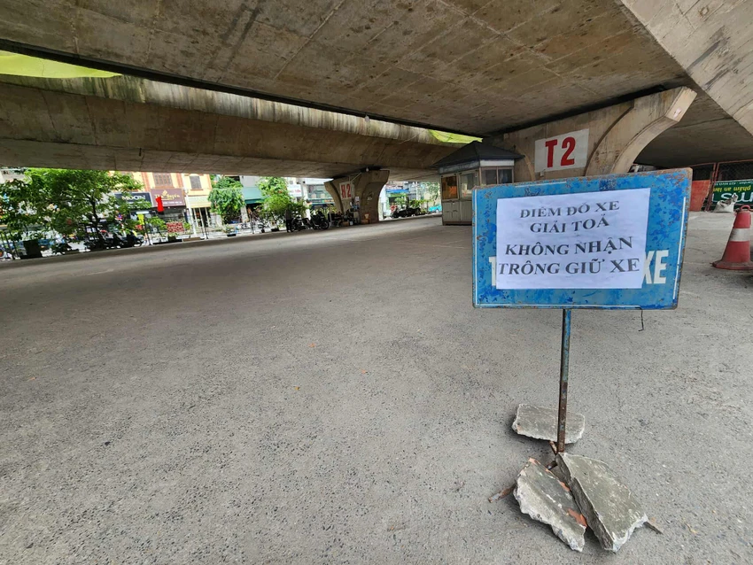 cau-vinh-tuy-bai-do-xe.jpg