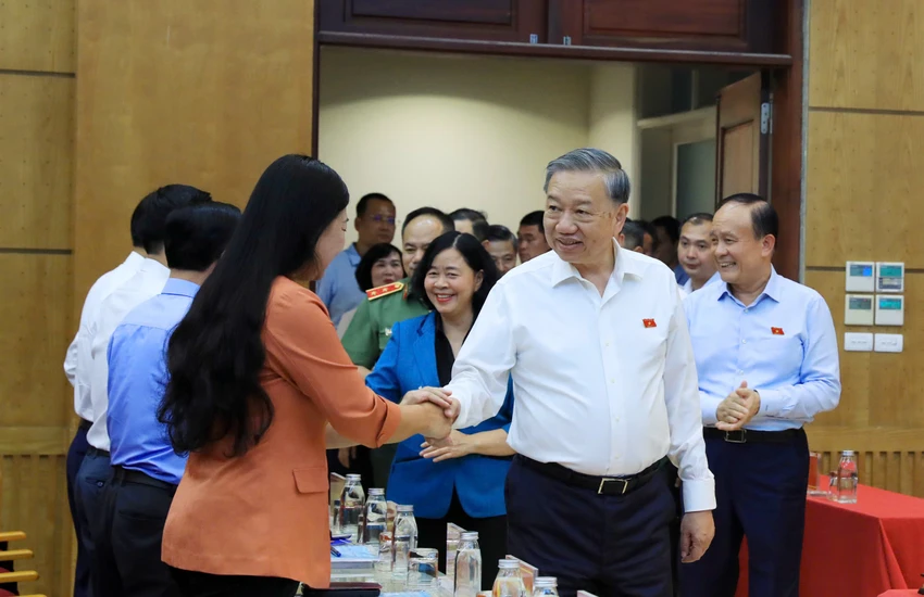 Tong-bi-thu-to-lam-2.jpg