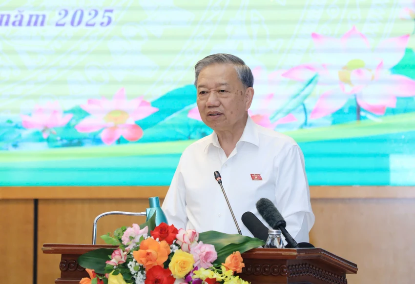 Tong-Bi-thu-To-Lam.jpg