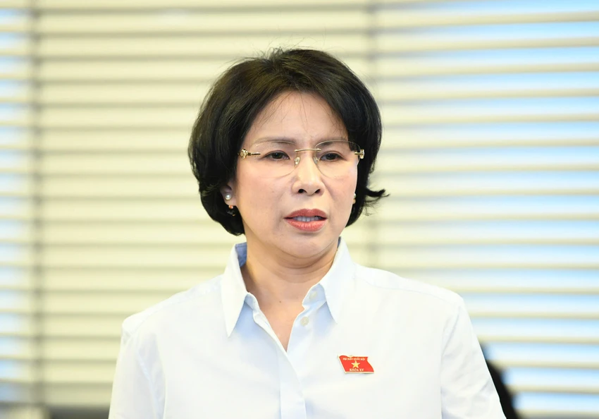 nghi-thai-san-tran-thi-nhi-ha.jpg