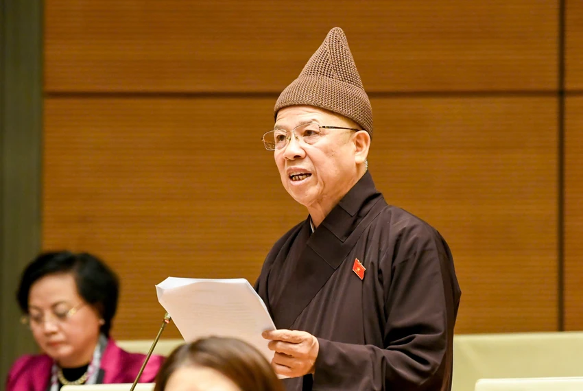 hoa-thuong-thich-thanh-quyet-2.jpg