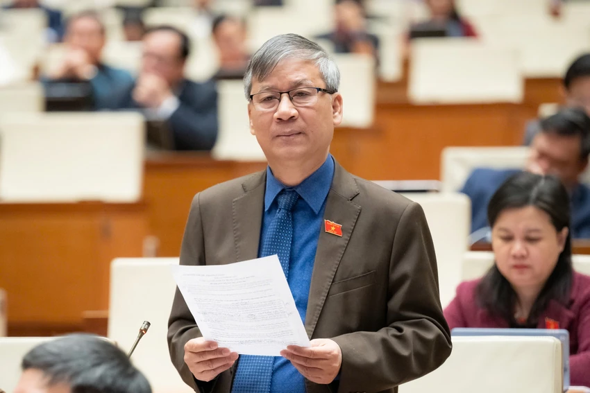nguyen-anh-tri.jpg