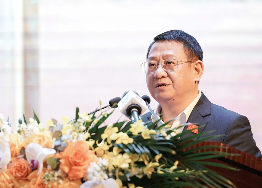 hoang-anh-tuan.jpg