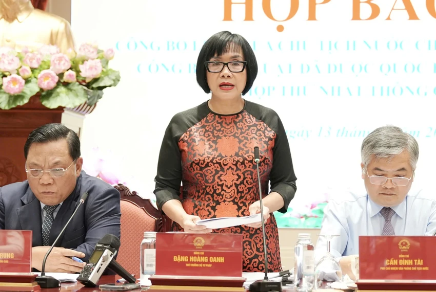 dang-hoang-oanh-5.jpg