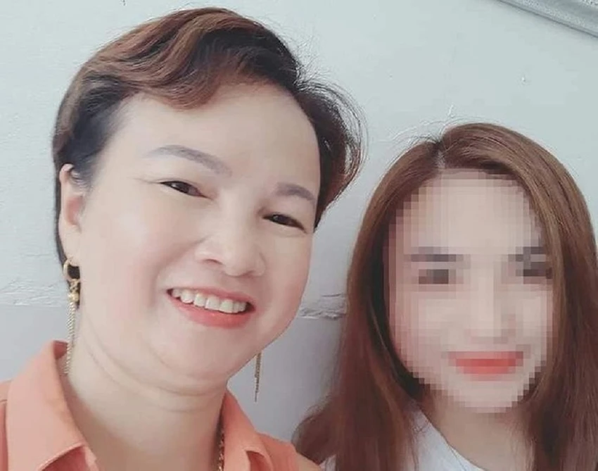 Hình ảnh đầu tiên của mẹ nữ sinh giao gà ở Điện Biên tại tòa ảnh 2 Hình ảnh đầu tiên của mẹ nữ sinh giao gà ở Điện Biên tại tòa ảnh 2