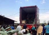 Bắt 2 xe container nhập lậu hàng ngàn thiết bị điện tử 