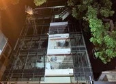 Hiện trường vụ sập giàn giáo trên phố Nguyễn Công Trứ