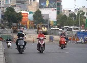 Video: Nhà dân thấp trũng khi nâng đường Nguyễn Hữu Cảnh