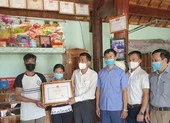 Truy tặng Bằng khen học sinh lớp 7 dũng cảm hy sinh cứu 2 bạn