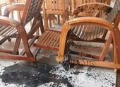 Điều tra nhóm người tạt sơn cửa hàng đồ gỗ ở Hóc Môn