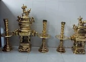Nợ cờ bạc, con trai về trộm luôn lư đồng thờ tổ tiên