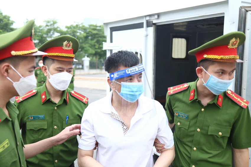 Võ Mạnh Cường, cựu giám đốc Công ty TNHH thương mại Hàng hải Quốc tế H&C Võ Mạnh Cường, cựu giám đốc Công ty TNHH thương mại Hàng hải Quốc tế H&C