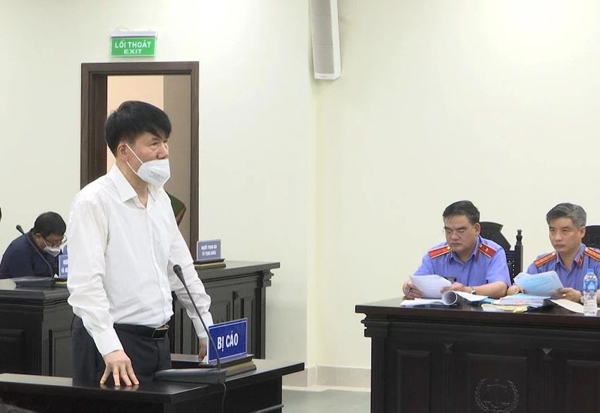 Ông Trương Quốc Cường, cựu thứ trưởng Bộ Y tế, bị đề nghị 7-8 năm tù. Ảnh: UYÊN TRANG Ông Trương Quốc Cường, cựu thứ trưởng Bộ Y tế, bị đề nghị 7-8 năm tù. Ảnh: UYÊN TRANG