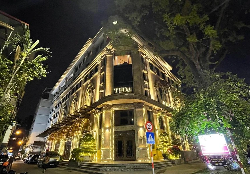 Văn phòng Tân Hoàng Minh tại các chi nhánh trên toàn quốc sẽ tạm ngừng hoạt động kinh doanh từ 1-7. Ảnh: Minh Trúc Văn phòng Tân Hoàng Minh tại các chi nhánh trên toàn quốc sẽ tạm ngừng hoạt động kinh doanh từ 1-7. Ảnh: Minh Trúc