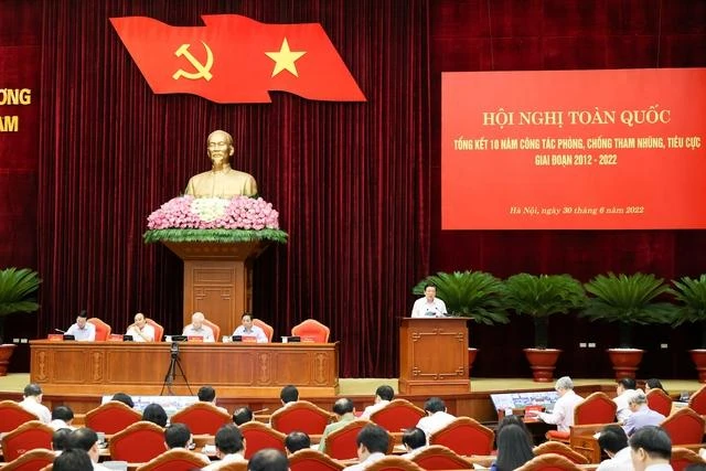 Hội nghị toàn quốc tổng kết 10 năm công tác phòng, chống tham nhũng, tiêu cực giai đoạn 2012-2022 là một hội nghị có ý nghĩa rất quan trọng, bàn về những vấn đề liên quan đến "chống giặc nội xâm", giữ gìn sự trong sạch, vững mạnh của Đảng và hệ thống chính trị... - Ảnh: VGP Hội nghị toàn quốc tổng kết 10 năm công tác phòng, chống tham nhũng, tiêu cực giai đoạn 2012-2022 là một hội nghị có ý nghĩa rất quan trọng, bàn về những vấn đề liên quan đến "chống giặc nội xâm", giữ gìn sự trong sạch, vững mạnh của Đảng và hệ thống chính trị... - Ảnh: VGP
