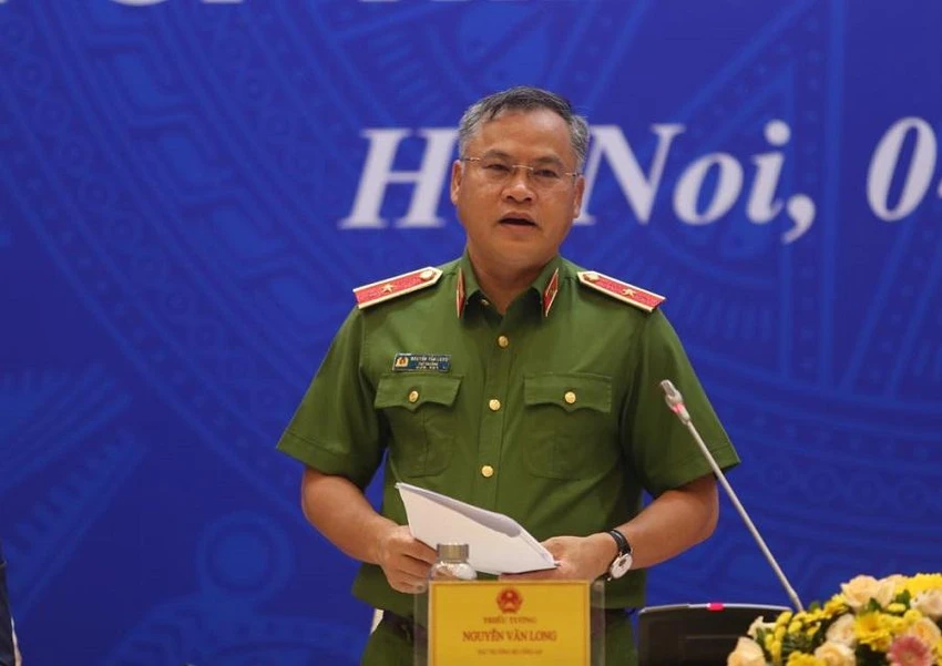 Thiếu tướng Nguyễn Văn Long, Thứ trưởng Bộ Công an, trả lời báo chí. Ảnh: UYÊN TRANG Thiếu tướng Nguyễn Văn Long, Thứ trưởng Bộ Công an, trả lời báo chí. Ảnh: UYÊN TRANG