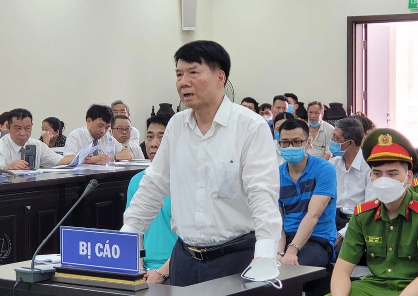 Bị tuyên 4 năm tù, cựu thứ trưởng Trương Quốc Cường kháng cáo. Ảnh: UYÊN TRANG Bị tuyên 4 năm tù, cựu thứ trưởng Trương Quốc Cường kháng cáo. Ảnh: UYÊN TRANG