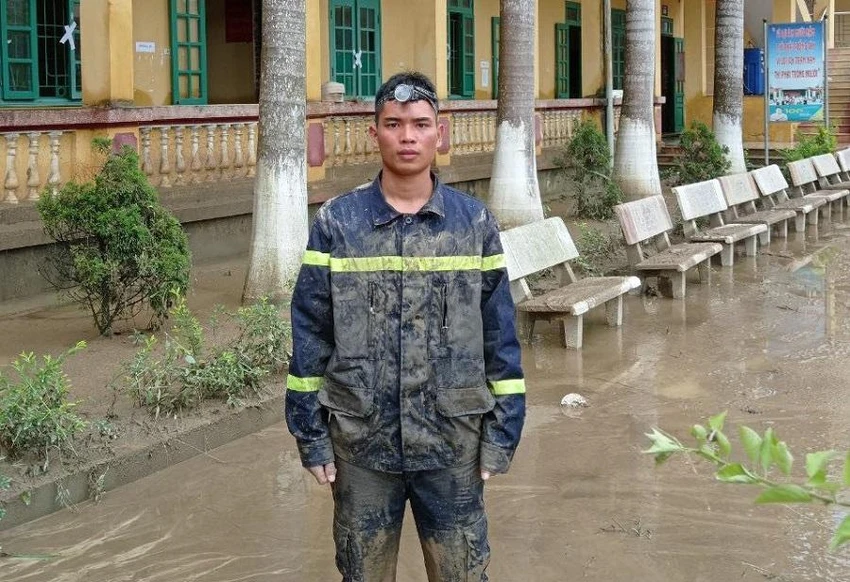 Binh nhì Quan Ngọc Hoàng, chiến sĩ nghĩa vụ thuộc Phòng Cảnh sát Phòng cháy, chữa cháy và cứu nạn, cứu hộ Công an tỉnh Tuyên Quang. Ảnh: CA Binh nhì Quan Ngọc Hoàng, chiến sĩ nghĩa vụ thuộc Phòng Cảnh sát Phòng cháy, chữa cháy và cứu nạn, cứu hộ Công an tỉnh Tuyên Quang. Ảnh: CA