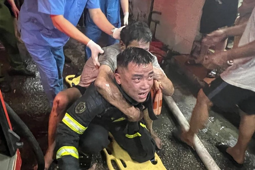Đến thời điểm hiện tại, ba nạn nhân sức khỏe bình thường, một nạn nhân bị bỏng đang điều trị tại Bệnh viện 103. Ảnh: CA Đến thời điểm hiện tại, ba nạn nhân sức khỏe bình thường, một nạn nhân bị bỏng đang điều trị tại Bệnh viện 103. Ảnh: CA