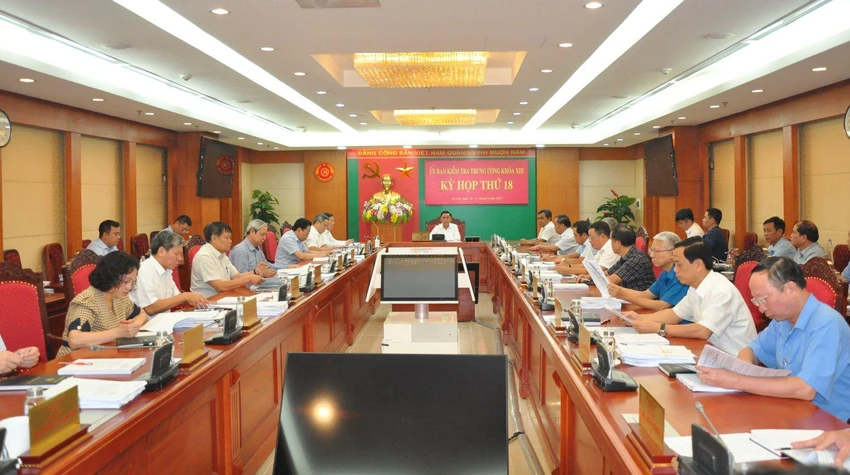 UBKT Trung ương cách tất cả chức vụ trong Đảng đối với ông Nguyễn Anh Tuấn, Cục trưởng Cục Quản lý giá, Bộ Tài chính.