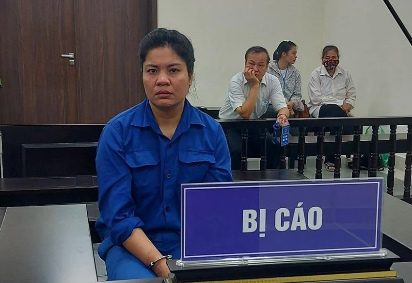 Bùi Thị Giang tại tòa sáng 22-9 Bùi Thị Giang tại tòa sáng 22-9