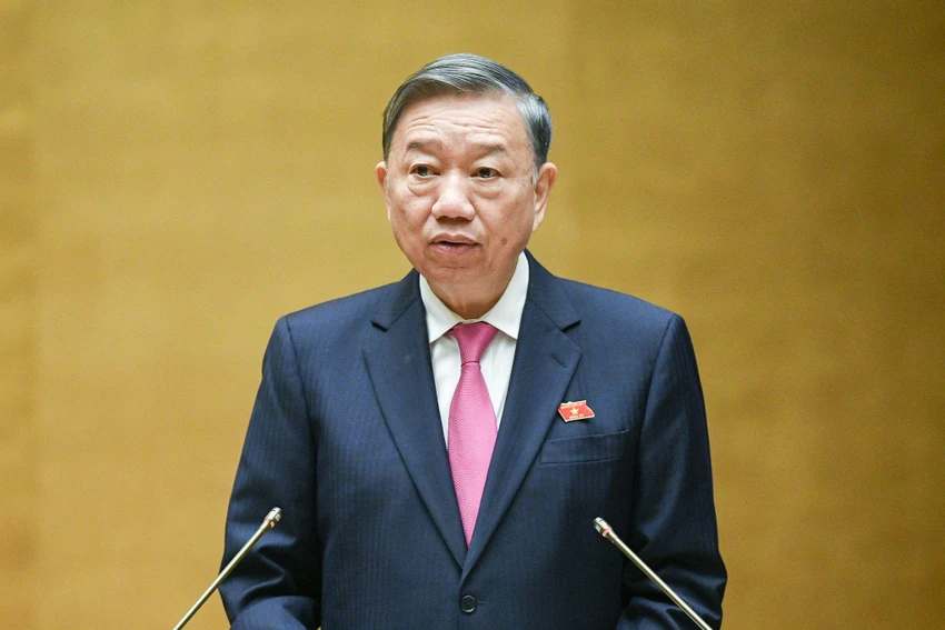 Bộ trưởng Bộ Công an Tô Lâm trình bày Báo cáo công tác phòng, chống tội phạm và vi phạm pháp luật năm 2022. Ảnh: QUOCHOI Bộ trưởng Bộ Công an Tô Lâm trình bày Báo cáo công tác phòng, chống tội phạm và vi phạm pháp luật năm 2022. Ảnh: QUOCHOI