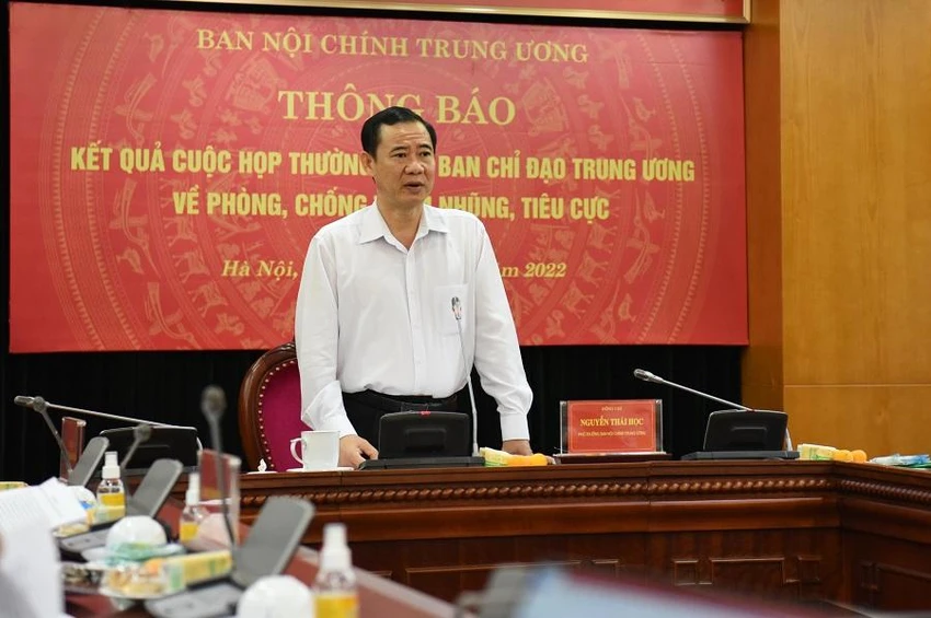 Phó trưởng ban Nội chính Trung ương Nguyễn Thái Học thông tin tới báo chí. Ảnh: NGHĨA NHÂN Phó trưởng ban Nội chính Trung ương Nguyễn Thái Học thông tin tới báo chí. Ảnh: NGHĨA NHÂN