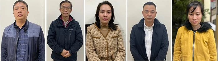 Năm trong số bảy bị can vừa bị khởi tố và bắt tạm giam. Ảnh: BCA Năm trong số bảy bị can vừa bị khởi tố và bắt tạm giam. Ảnh: BCA