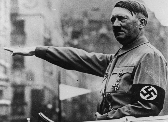 FBI điều tra vụ "Hitler dùng tàu ngầm trốn sang Argentina" ảnh 1 FBI điều tra vụ "Hitler dùng tàu ngầm trốn sang Argentina" ảnh 1