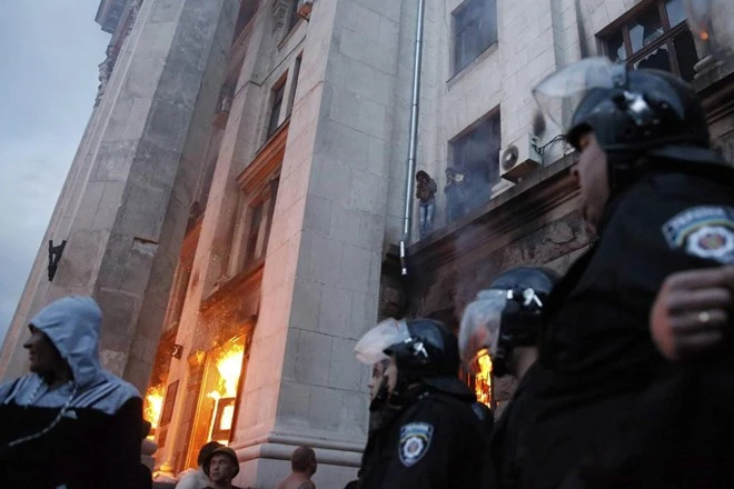 Ukraine: Biểu tình đẫm máu tại Odessa, một người chết ảnh 1 Ukraine: Biểu tình đẫm máu tại Odessa, một người chết ảnh 1