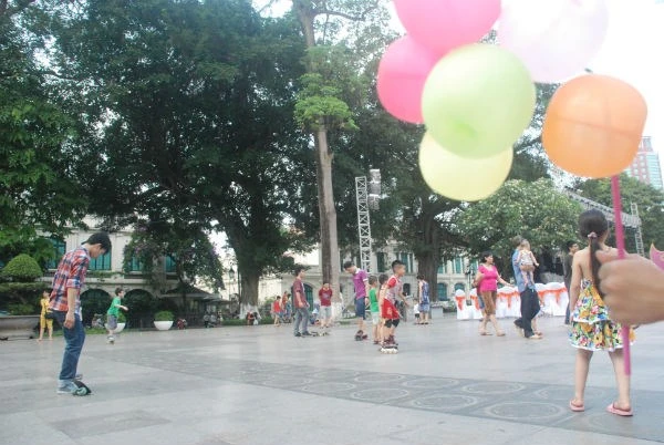 Vẻ đẹp Hà Nội thanh bình đón mừng sinh nhật Bác! ảnh 5 Vẻ đẹp Hà Nội thanh bình đón mừng sinh nhật Bác! ảnh 5