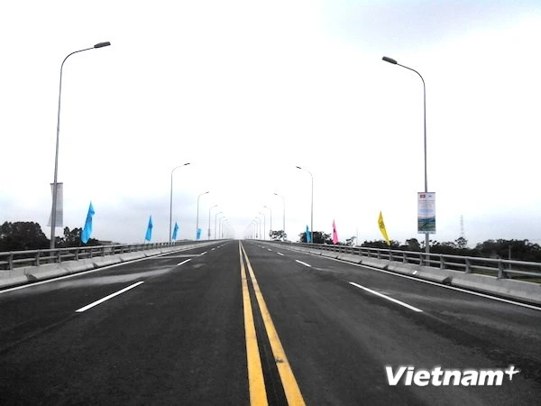Khánh thành cầu đường bộ dài nhất Việt Nam ảnh 1