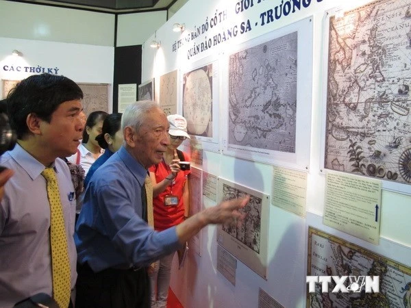 Phản đối Trung Quốc xây dựng trường học trên đảo Phú Lâm ảnh 1